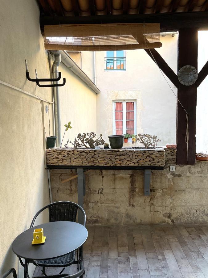Place Aux Herbes Lejlighed Nîmes Eksteriør billede