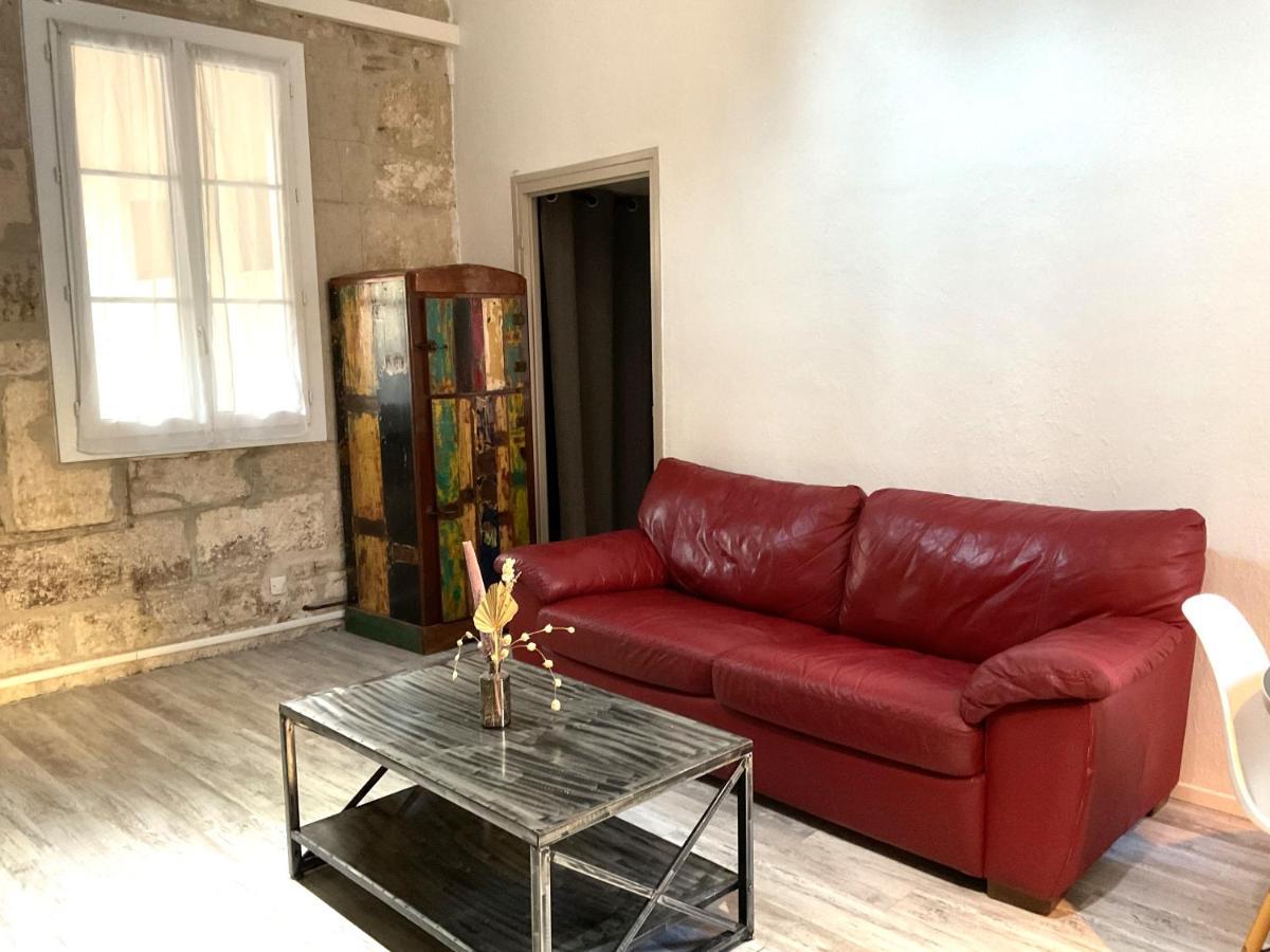 Place Aux Herbes Lejlighed Nîmes Eksteriør billede
