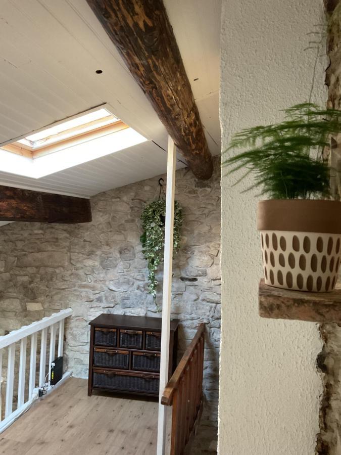 Place Aux Herbes Lejlighed Nîmes Eksteriør billede