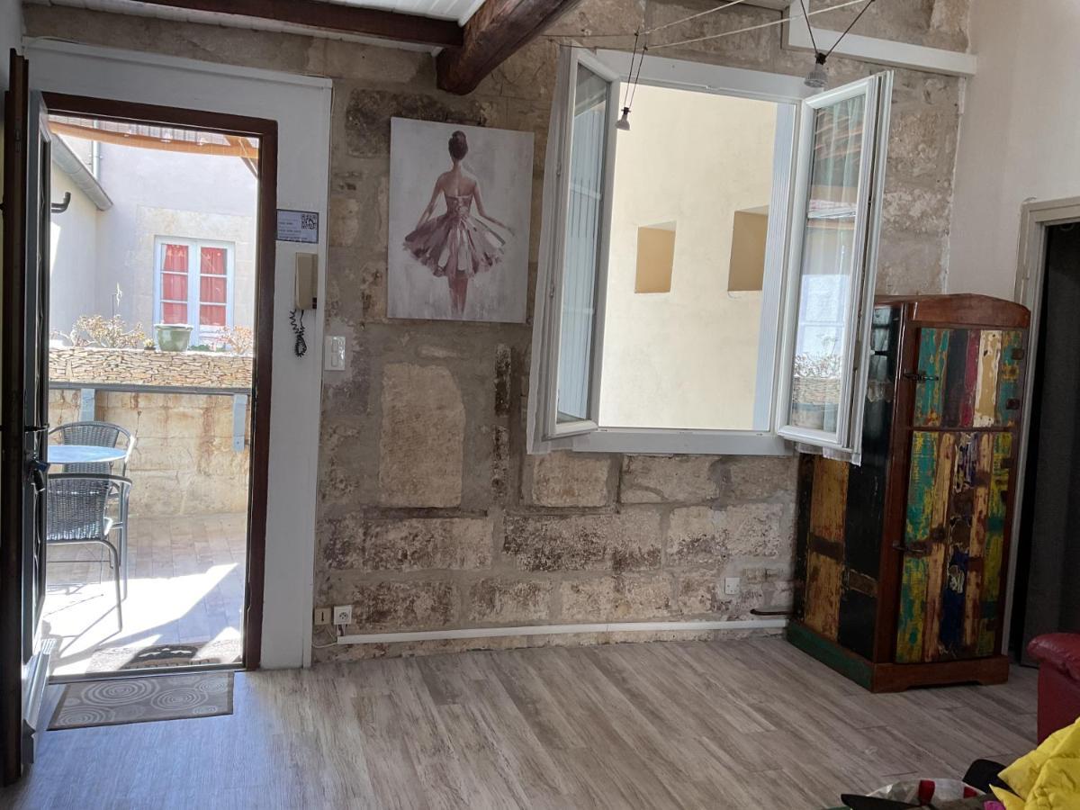 Place Aux Herbes Lejlighed Nîmes Eksteriør billede