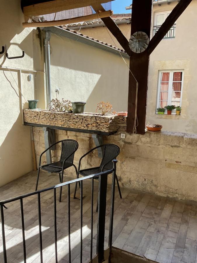 Place Aux Herbes Lejlighed Nîmes Eksteriør billede
